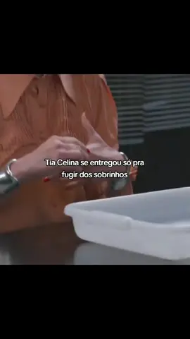 Tia Celina querendo tirar um ano sabático 🗣️🗣️ #valetudo #Novelas #foryou #foryoupage #fyp 