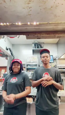 Not a dancer😂😂@ZARIA🐝 #fyp#viralvideo #makemefamous #viral #wendys 