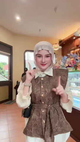 cakep bgt bajunya😫🤎🤎 #f #fyp #OOTD #kemejavest  #fitchek 