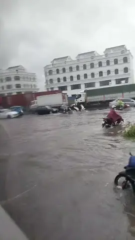 Ướt áo ướt quần tí thôi 😅😅😅#CapCut #xuhuongtiktok2025 #lgdisplay_vietnam_haiphong 