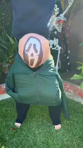 I wonder why my baby is so restless but this was me 9 months pregnant lololol #pregnanttiktok #happyhalloween #ghostface 