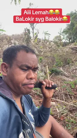 Mama mantu usir sayang 😂😂#viraltiktokvideo #fyppppppppppppppppppppppp #nttpride🏝🔥 #fypシ゚ #viraltiktok #fyp #vidiolucu #komedi 