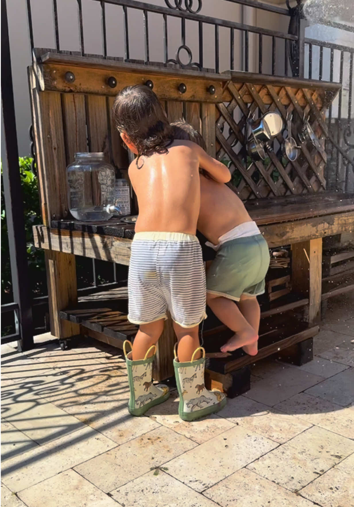 A regular day for me is their ✨childhood✨ & I try to make it memorable as often as I can💕 #fyp #pumpkinseason #pumpkinpainting #mudkitchen #toddlersoftiktok #CapCut 