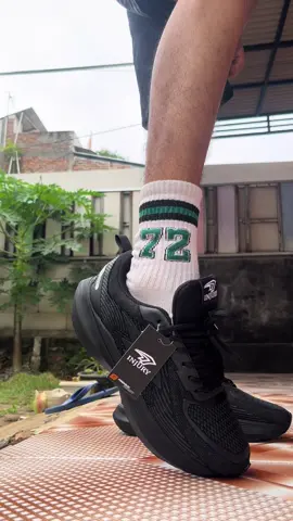 sepatu running nyaman dan enteng #sepatuolahraga #sepaturunning #sepatulari 