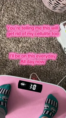 I will be on this every day all day so if you need me, you’ll find me on my vibration plate  #vibrationplate #cellulite #loseweight #workout 