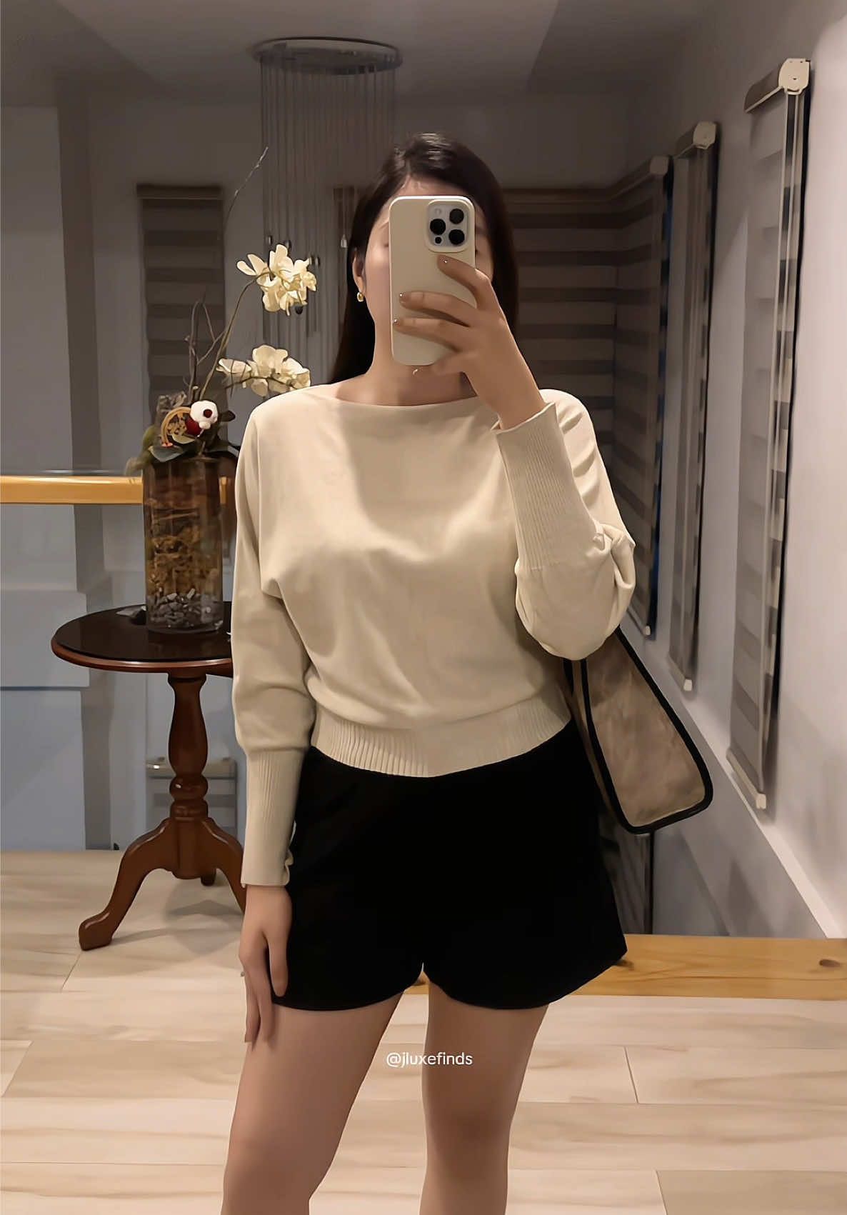 love wearing this sweater, easy to style plus very comfyyy✨ #comfyoutfits #outfit #TikTokFashion #outfitideas #fyp  