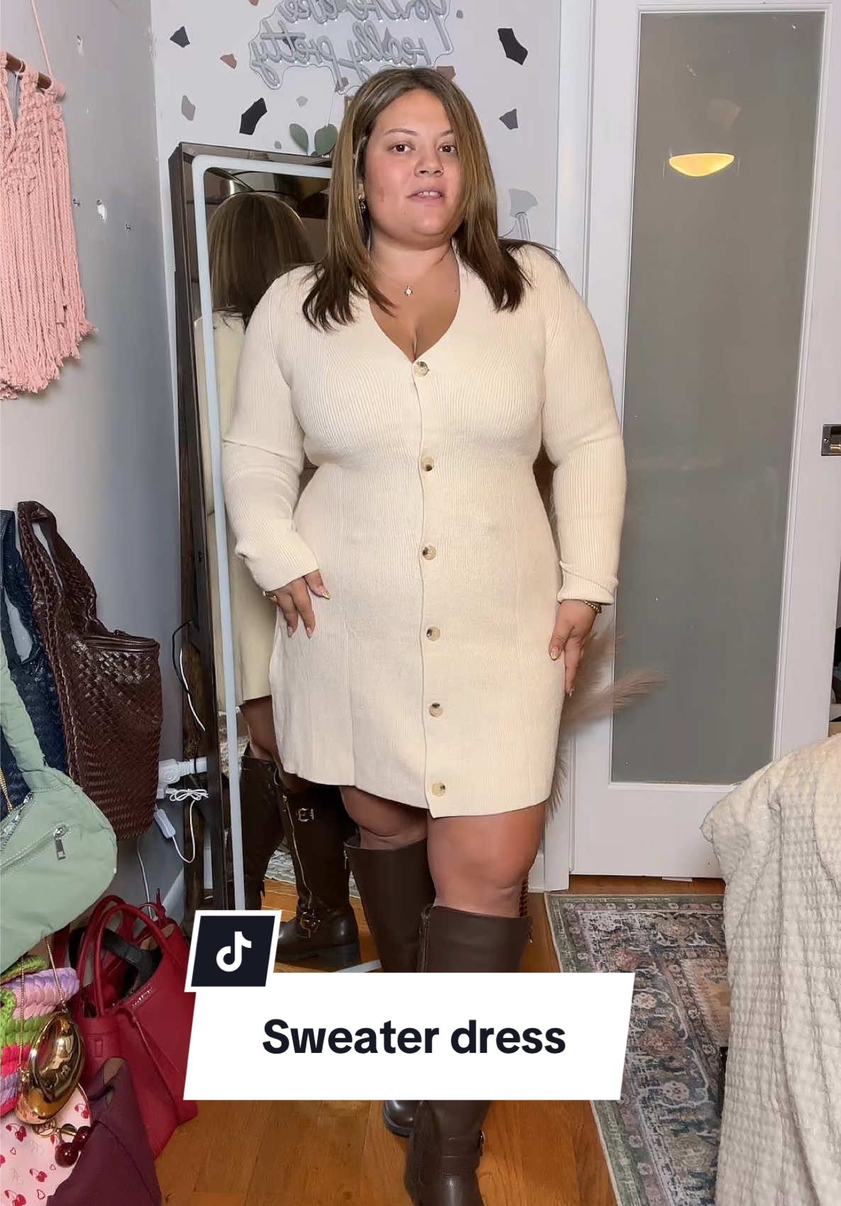 #sweaterdresses #falloutfits #thanksgivingoutfit #fallsweaters 