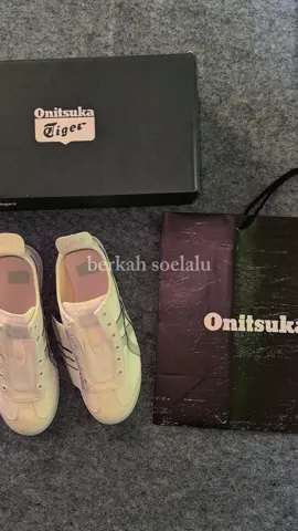 Ready sneakers kece dari Onitsuka Tiger yang wajib kalian punya 🥰 #fypsingapore🇸🇬 #tkwsingapura🇮🇩🇸🇬 #singaporetiktokers🇸🇬 #tiktoksingapore🇸🇬 #tiktoksg🇸🇬 