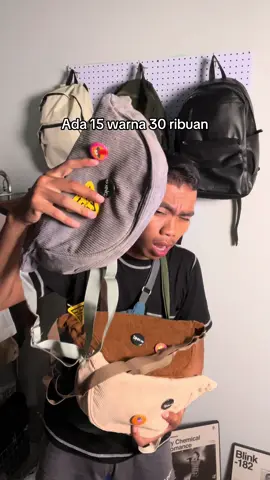 Tas selempang corduroy 