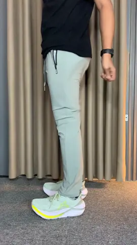 Baru kali ini punya celana bahannya  elastis nyaman dipakai #celanapanjang #training #unisex #pyf 