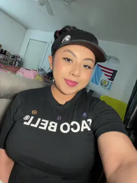 Your favorite Taco Bell worker 😉🙌 #tacobell #worker #fyp make this go viral besties 🙏🏼🙏🏼| don’t make fun of me for working there 🥲🥲 
