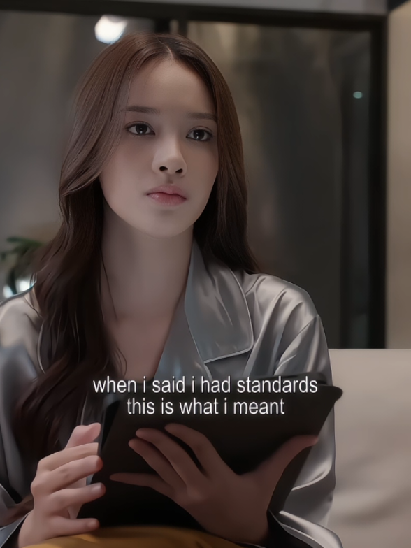 #DANGEROUSQUEEN I'm at the forefront of Queen enthusiasts #tkphinyanech #queen #thailandgirl #wlw 