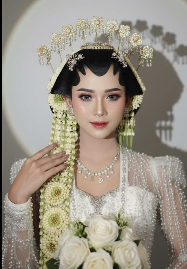 Adat jawa😍#trendiing #geminiai #fyppppppppppppppppppppppp #adatjawa #CapCut 