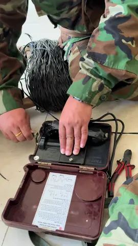 ឧបករណ៍ ផ្តល់ព័ត៌មានប្រើខ្សែ 