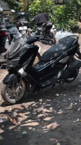 🥺 #nmaxmodifikasi #nmaxjarijari #nmaxold #fypage 