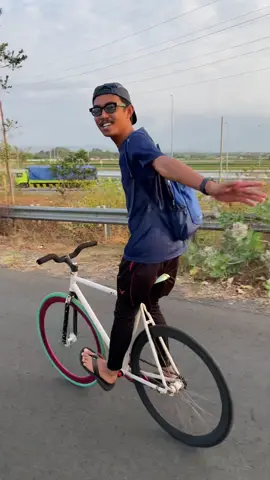 #fixedgear #torpedo #fixie 