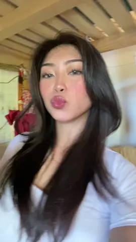 — my everyday glowy makeup😚  #dewymakeup #fyp 