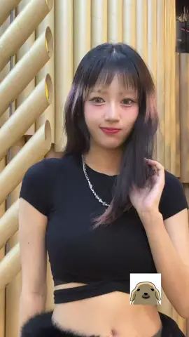 เซฟตัวเองก่อนโดนเซฟลงเครื่อง 😾#Krismiraimirai #miniskirtaoa 