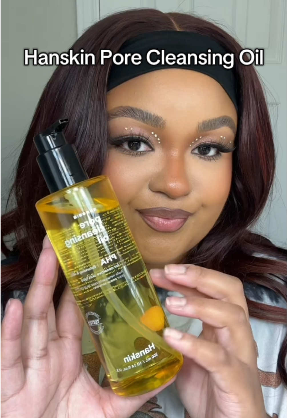 Clean pores + hydrated skin That’s the @Hanskin effect ✨ #Hwahae #hanskin #porecleansingoil #skincare #cleansingoil 