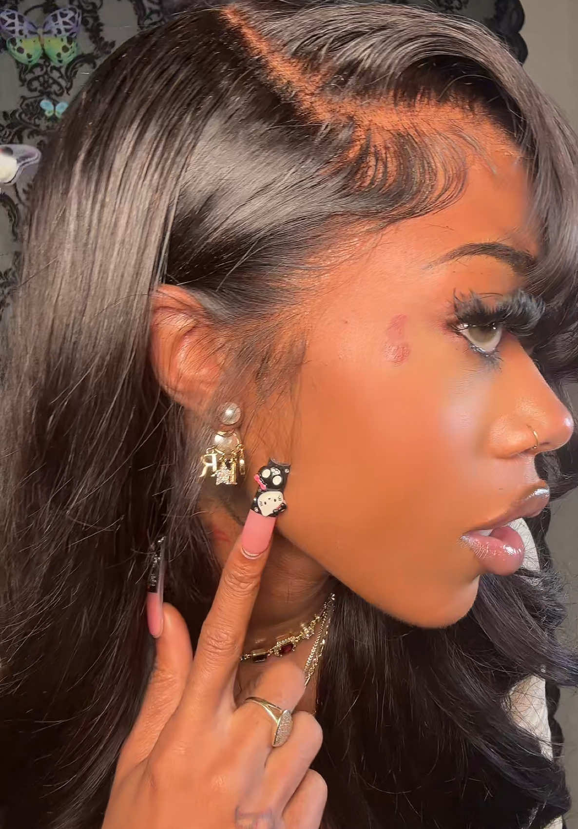 #meltedlace #thefrontalqueen 