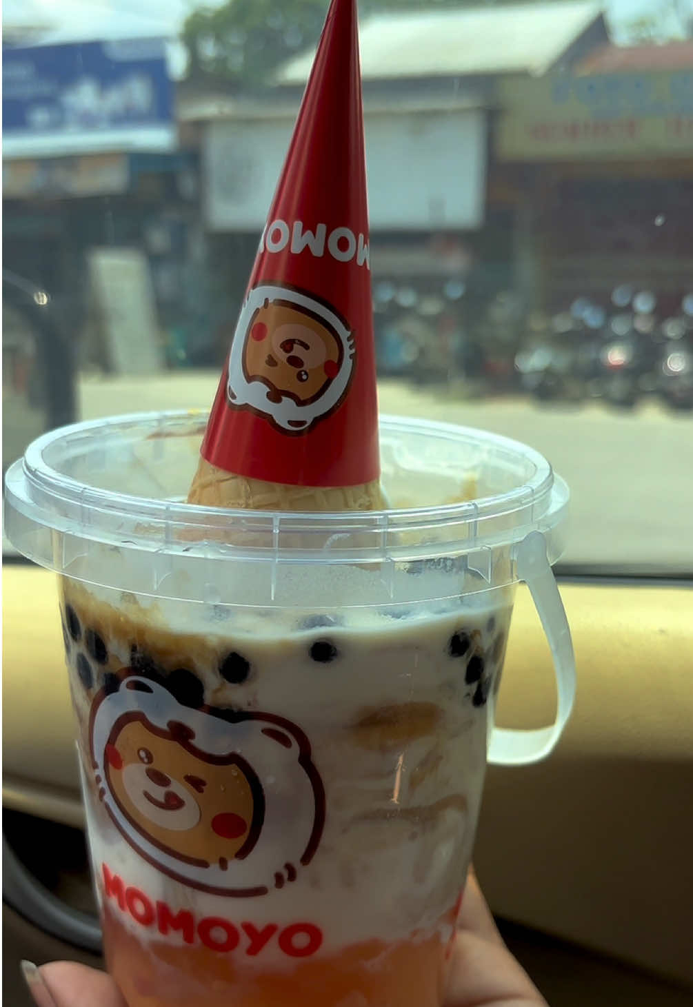 Cocok sekali dg panasnya bojonegoro🥵 #promoseruweekend #momoyoicecream #momoyojumbo #momoyosumberrejo #promotiktok 