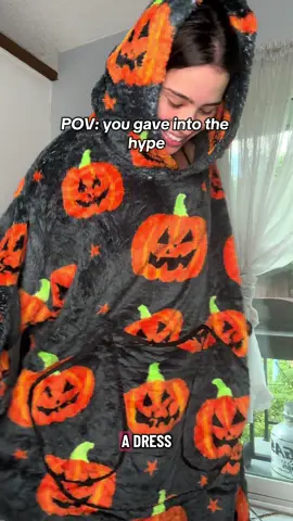 They have different colors as well click the link above ⬆️  #spooky #halloween #halloweenlook #pumpkinhoodieblanket #blanket 