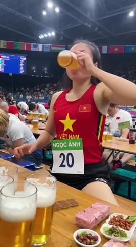 Ai đi thi môn này không ạ !!! Ngọc ánh vừa nâng cốc thứ 20 tại Môn Uống Bia nội dung nữ tại Olimpic Sora rồi, còn bạn thì saoooo #fyp #viral #trending #follower 