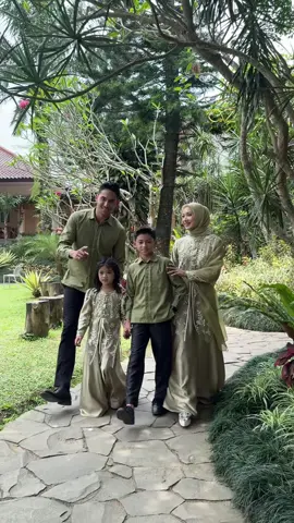 Milky lace series in olive cakeep banget untuk couple keluarga saat lebaran nanti 🥰 mumpung masih ada slot yuk langsung co ya beb✨ info harga :  1. khaira dress harga mulai 450k 2. ⁠khaira anak harga mulai 315k 3. ⁠kemeja polos panjang harga mulai 185k 4. ⁠kemeja polos panjang anak harga mulai 129k 5. embroidery organza shawl harga 100k pengiriman: 3 november 2025 ⁠ ‼️WARNING PENIPUAN ‼️ Nomor admin hanya WA CS 1 = 0813-9182-0052 (JATENG, DIY, SULAWESI ) CS 2 = 0821-2208-8608 (JABAR, NTT, NTB DAN DALAM NEGERI LAINNYA) CS 3 = 0821-2208-8609 (MALAYSIA, SINGAPORE, FOR ANY COUNTRIES) CS 4 = 0823-2421-1470 (SUMATERA, JATIM)  CS 5 = 0858-2028-0845 (JAKARTA, BANTEN, KALIMANTAN) dan rekening hanya BCA atas nama @anikzahrotussajida 🌸CARA ORDER WEB 🌸 Pada saat jadwal Open Po serentak Web ( alfizahrahijab.com) akan dibuka, jadi temen2 bisa langsung order dan payment karena sistem web  akan langsung mendapatkan invoice. Sementara order by WA biasanya ± 4hari baru dapat invoice karena CS setiap area akan membalas sesuai antrian chat yang masuk 🌸CARA ORDER WA 🌸 Kirim Format Order ke nomor WA diatas Nama: No HP: Alamat: (wajib ada kecamatan) Order:  1. Nama dress/Warna/size/Request size jika ada 2. Nama dress/Warna/size/Request size jika ada 3. Hijab segi4/pasmina kirim ke no WA cs diatas / klik link di bio