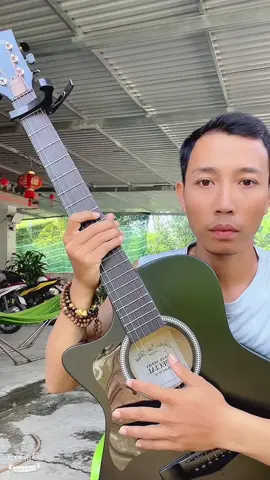 Cây đàn k có chỗ chê#yêuguitaracoustic #guitar #xuhuongtiktok 