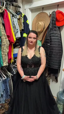 The most beautiful bride! Congrats 🥰🥰🥹 #OOTD #beauty #relatable #newlywed #justmarried 