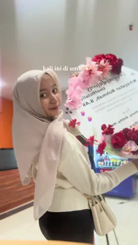 ini waktu musim sidang gacor bgt orderan masyaallah, area kudus bisa sewa papan ucapa. disini💕#giftsidang  #papanbungaakrilik #papanakrilikkudus #umkkudus 