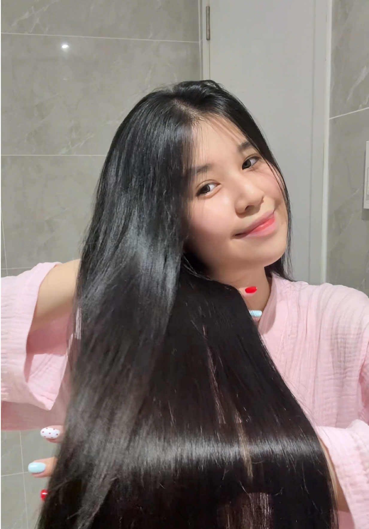 Trả lời @Nguyễn Thị Phương Trâm review dầu gội L’ORÉAL phồng tóc bản tím mới Chip đã sử dụng trong 1 tháng. Có khá nhiều ý mún đề cập nên vid hơi dài 1 tí 😝💜 mng tham khảo nha 💕 #haircare #tocphonglaubet #chamtockhoahoc #hợptáccùnglorealparis #hairtok 