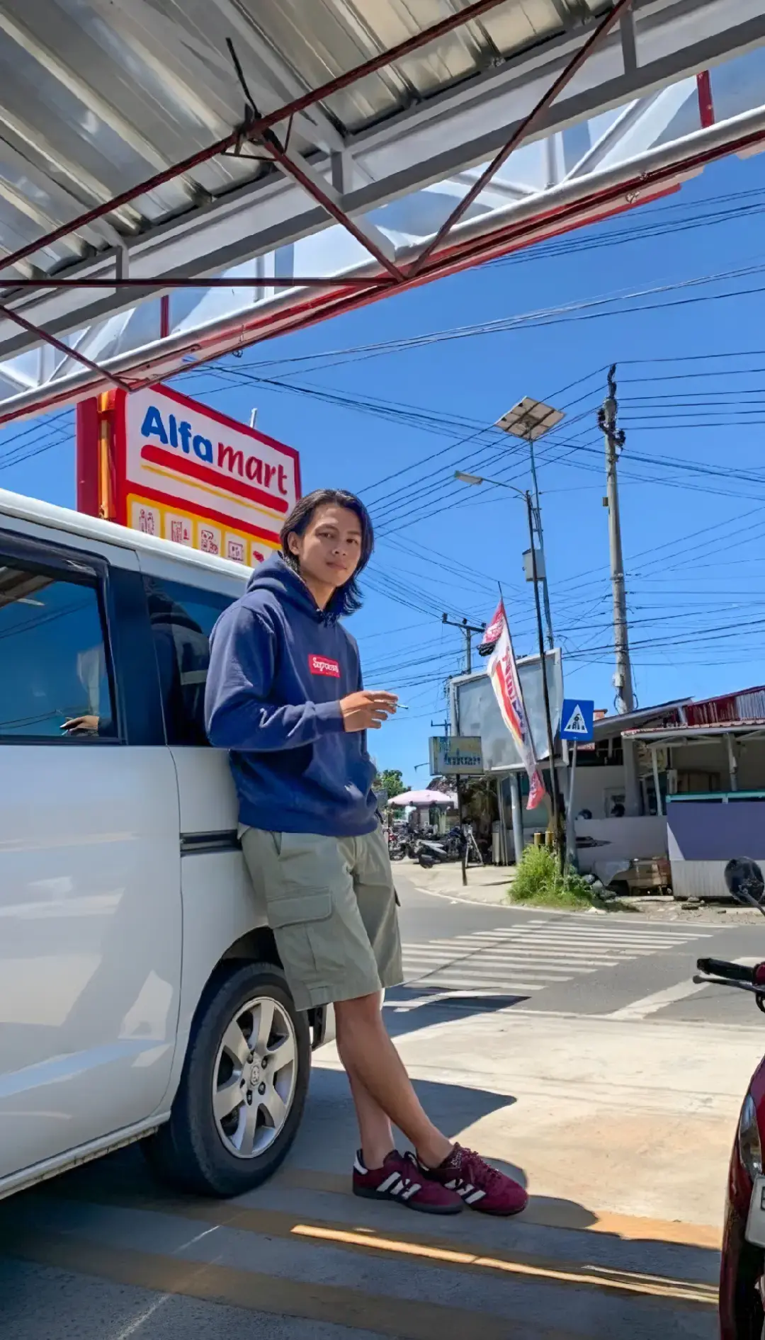 telat post 🙏. ijin tag para seniorku: @ANGGI AJA [VOC] @ᴰᵃʳᵏchσͥcͣσͫlαtє [VOC] @Ｍʀ.Ｃʜᴜᴜ✧🕊️〔𝑽𝑶𝑪〕 @𝙍𝙯𝙬𝙖𝙣𝙣_𝑽𝒐𝒄 @bayuhuzairi [V O C] @Fheem Mbeem🦋Kangie @TNT_STR07 @xoxoˇ(ˇˍˇ) @ai.venture @Berakin29 @Bram's Gallery @Manusia Setengah AI [VOC] @N A M I    M I Z U K I @𝔓𝔢𝔫𝔤𝔲𝔫𝔤𝔰𝔦 [🆅🅾🅲] @Rudy BJ (VOC) @Suhendar Hidayat @︎꧁☆❤️❀[VOC] WonG ⻓ᵋ𝚗∂áˡ❀❤️☆꧂ . . . .mohon maaf kalo ada yg kelewatan 🙏. #promptgeminiai #aigenerated #googlegemini #streetwear #streetphotography 