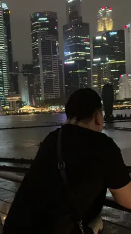 Anh tự cho mình xứng đáng là người cô đơn…. #chill #laixe #nhacbuon #tamtrang #codon 