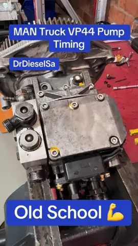 #mantruck VP44 Injector Pump Timing - The Old School Way 💪👍 #man D0836 Engine #truck #trucklife  #drdieselsa 🇿🇦 