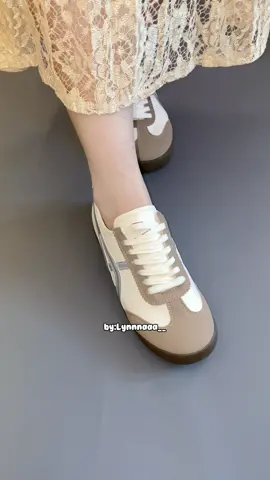 #sepatu #sneakers #sepatuolahraga #sepatucasual #corolla 
