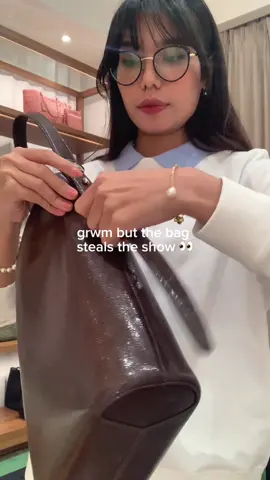 pov: ur bag switches style faster than ur mood 🤭 #halobag Shop now at Kate Spade Pondok Indah Mall 3 #katespade #katespadepondokindahmall3 #kanmogroupfashion #katespadenewyork 