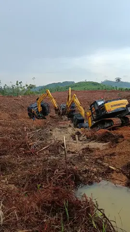evakuasi#excavator #terpuruk #tenggelam #evakuasiexcavator #sumitomo 