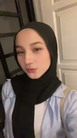 😍😍@ourelliess  . . #indonesianbeauty #indonesianbeauties #appreciationpost #beautiful #indonesiangirl #cute #hijab 