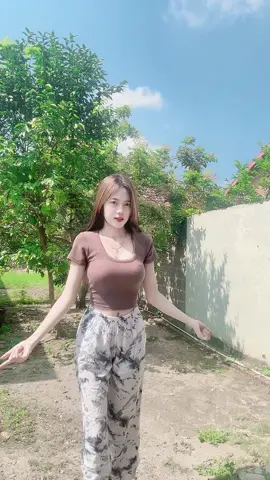 INI LAGU ENAK BGT