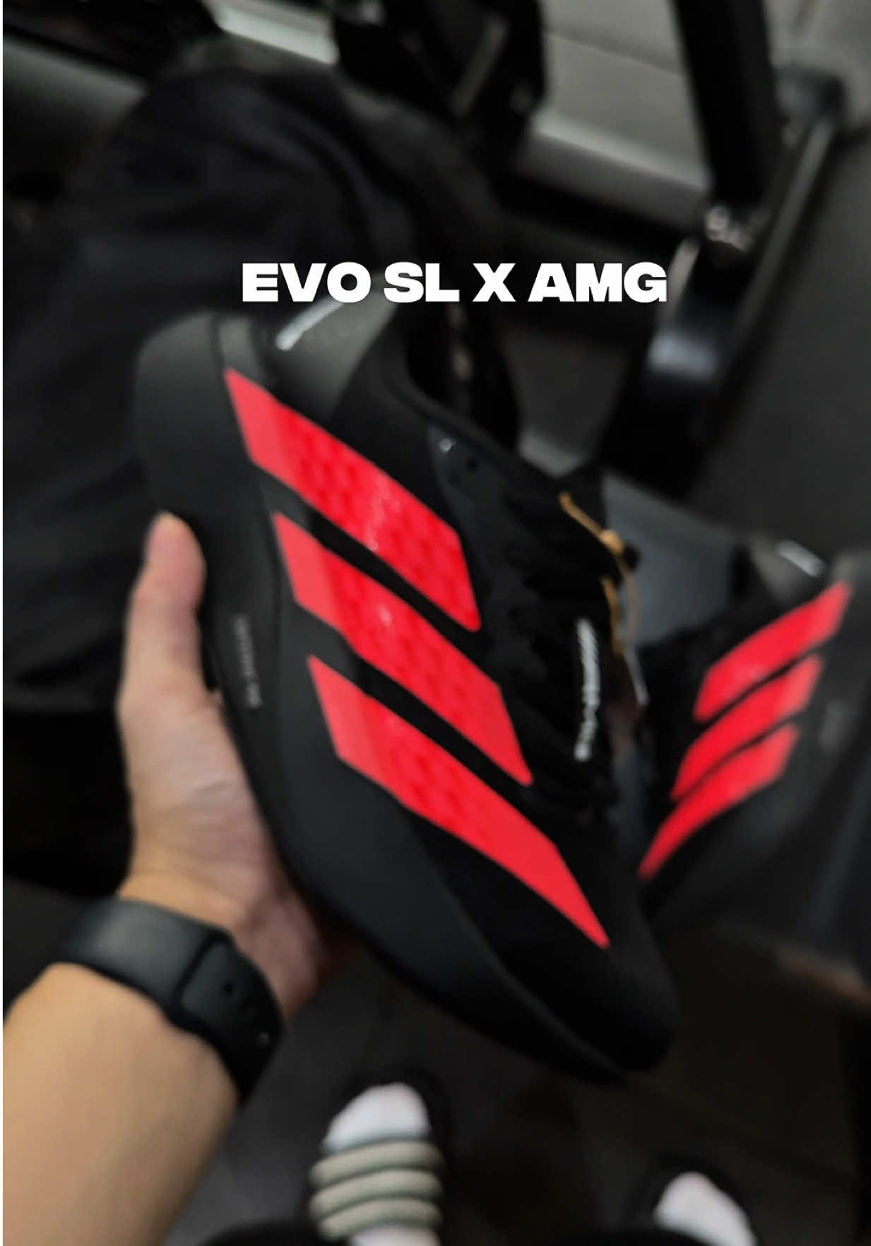 Màu mới ưng quá ae Evo sl x Amg nhé #giaychaybo #giaytapgym #amg #evosl #evoslamg 