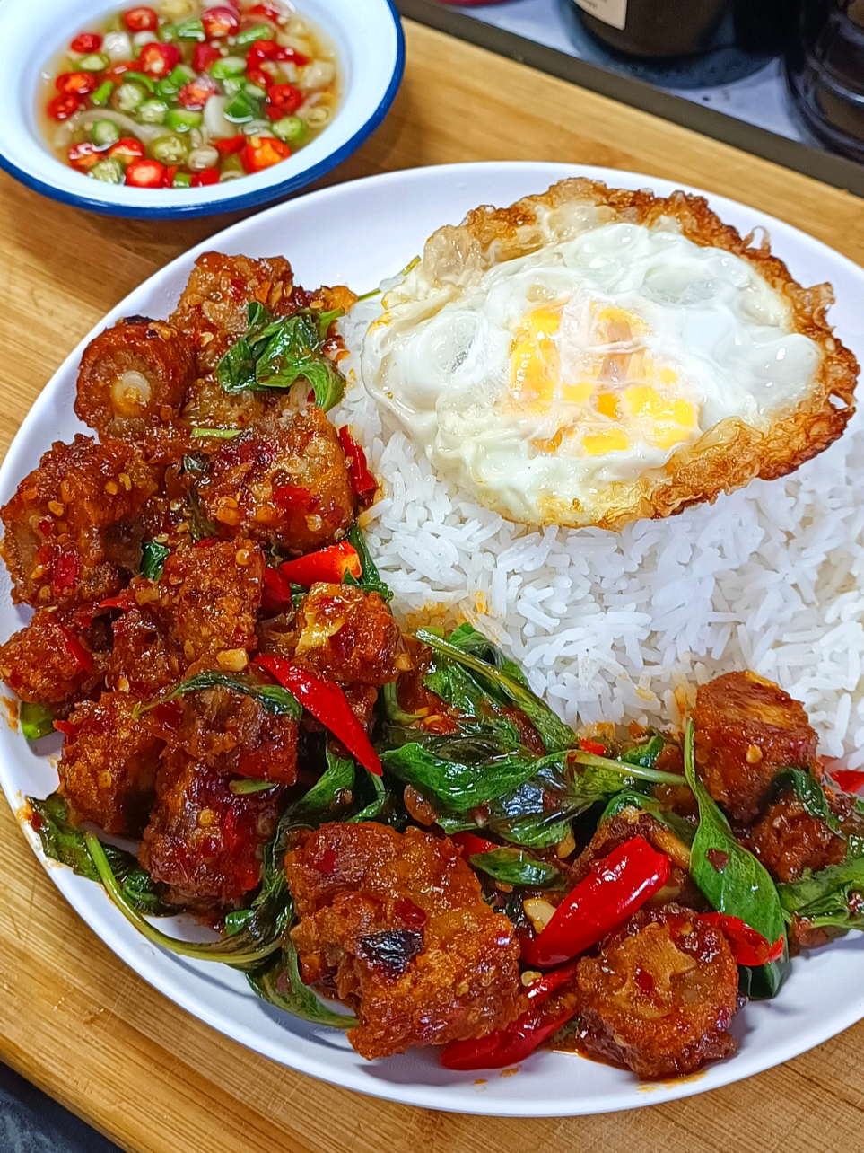 หางหมูกรอบผัดพริกเผา #ครัวtiktok #อร่อยบอกต่อ #กับข้าว 