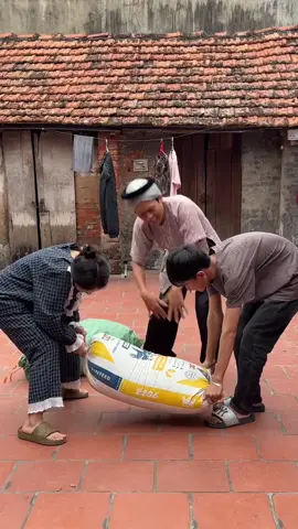 một ngày không may mắn của cụ Phến  #trending #xuhuong #phamvinh99 #tiktokgiaitri #fyp 