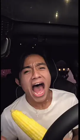 Sayaaaaang..... makan jagung masih panas sayaang🤣 @betrandputraonsureal @Aqila Zhavira #betrandputraonsu #betrandputraonsureal #betrandpetoputraonsu #aqilazhavira 