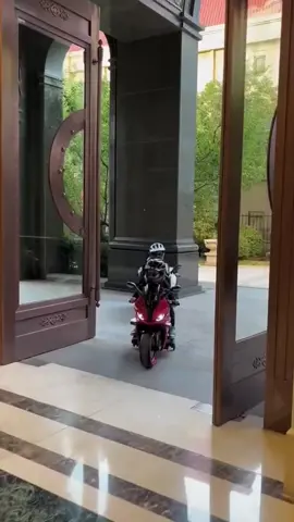 Xe moto điện #meboriview #xemotodienchobe #viral #tiepthilienket #xuhuong 