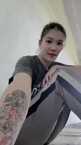 Còn…Anh 💕 Em chia ra làm 2 phần  Phần đầu đem bỏ thùng xốp Phần còn lại đem bỏ trôi sông.😂 #73=74=QuangTri #nguoivietnamtaidailoan🇻🇳🇹🇼 