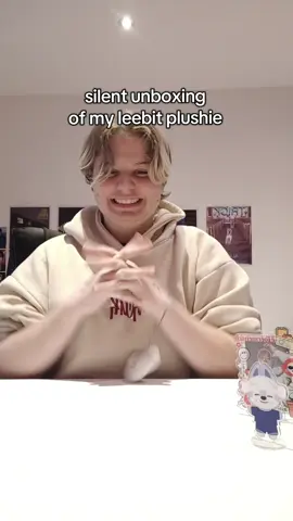IM SO HAPPY I GOT HIMBDJSMSNSJW #leebit #leeknow #minho #skz #straykids 