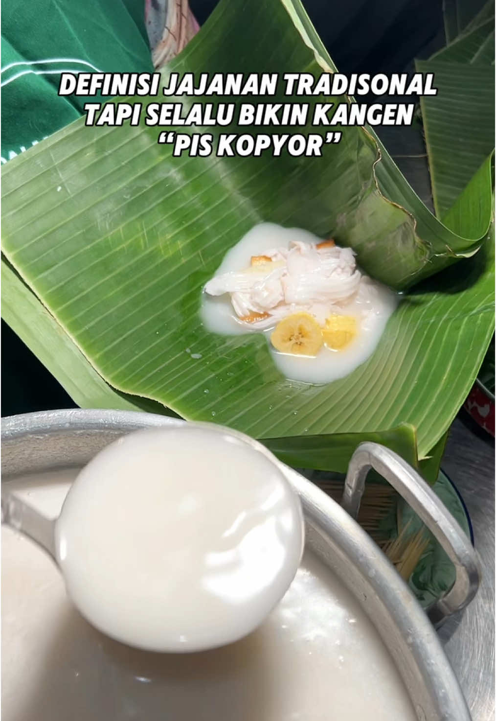 Jajanan tradisonal emang selalu bikin ngangenin ya ? 🏠KEDAI MAKAN MBAK PESTA  📍Pakemgede, Pakembinangun, Kec. Pakem, Kabupaten Sleman, Yogyakarta  ⏰ Selasa - Jum’at : 08.00-16.00 Sabtu - Minggu : 07.00-16.00 ( SETIAP SENIN TUTUP) #kedaimakanmbakpesta #kulinerjogja #jogjaistimewa #masakanrumahan #pestarasa #piskopyor