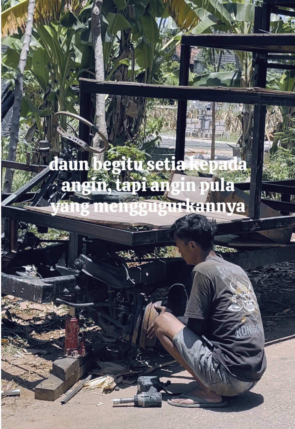 😌😌😌 #fyp #putranusantara #pnusantaracrew #tongklektuban #fypage #daulmadura #musiktradisional #bengkel #fypシ゚ #tuban #fyppppppppppppppppppppppp 