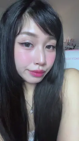 I feel like I look better with black hair what yall think 😭 #hairtok #hair #kbeauty #douyinmakeuplook #wonyoungism 